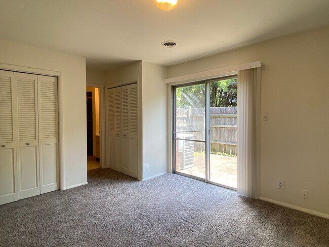 Building Photo - 4723 S Granite Pl