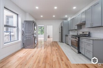 Building Photo - 4 bedroom in BROOKLYN NY 11203