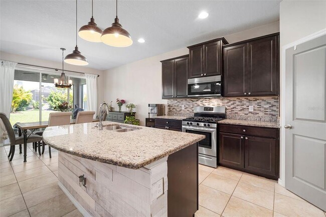 Building Photo - 6413 Triton Ln