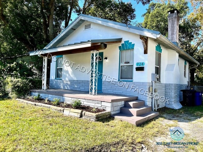 Building Photo - $200 OFF FIRST MONTH RENT - Lovely 2 bedroom / 1 bathroom home now available for rent!