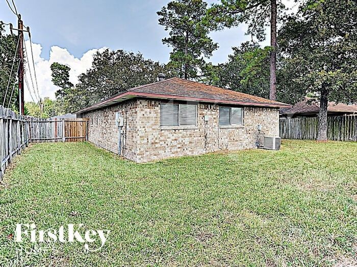 Building Photo - 23059 Banquo Dr