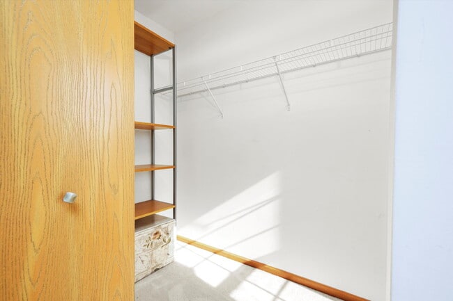 Building Photo - Modern 3-Bed, 2.5-Bath Townhome with Pond ...