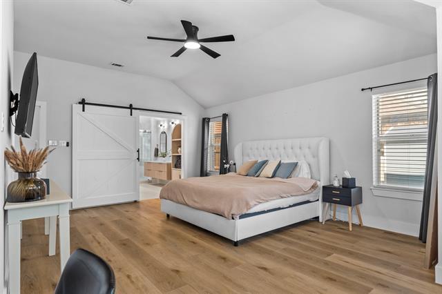 Building Photo - 624 Mossycup Oak Dr