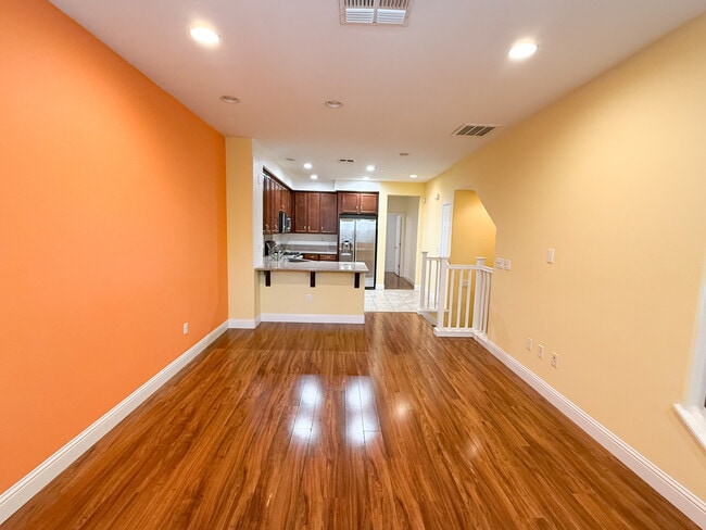 Building Photo - 1506 McCandless Dr
