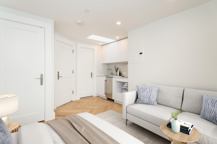 Building Photo - 461 Massachusetts Ave