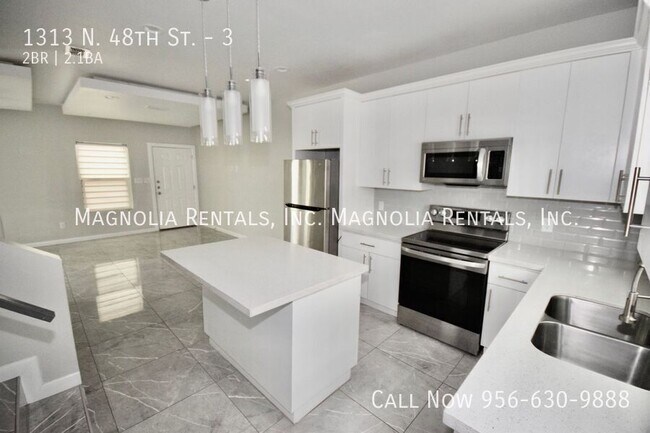 Building Photo - 1313 N 48th St