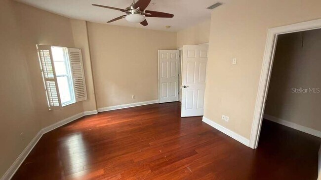 Building Photo - 7181 Regina Way