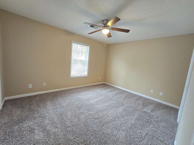 Building Photo - 541 D Patriot Park Court