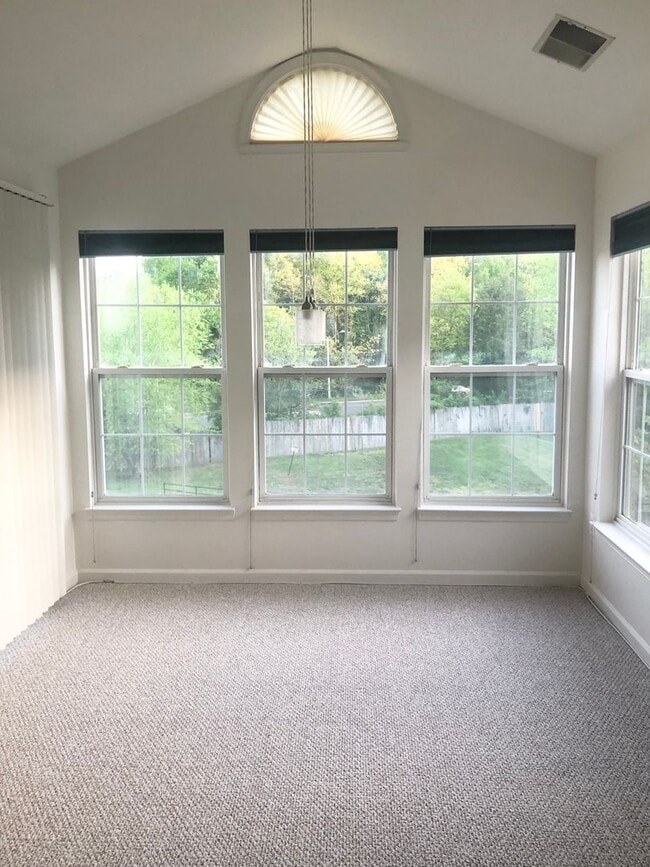 Building Photo - 7505 Calderon Ct