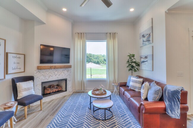 Building Photo - 40 Lake Life Ct