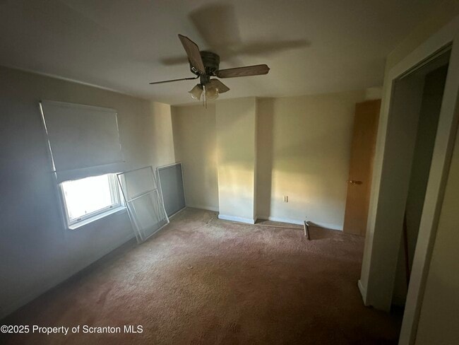 Building Photo - 74 W Chestnut St