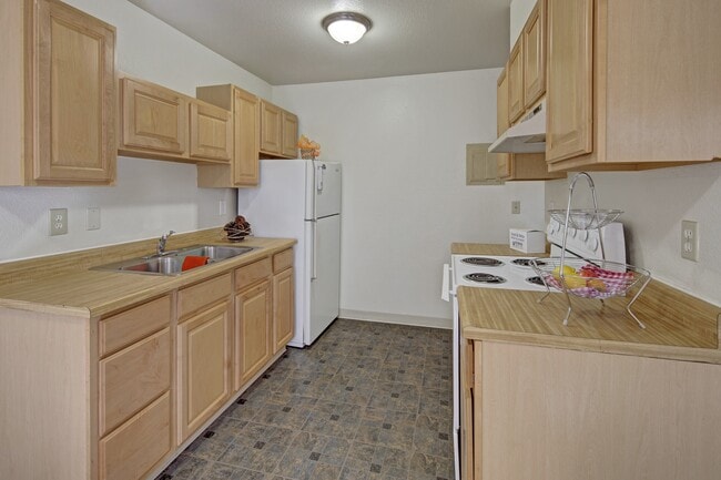 Building Photo - The Glen