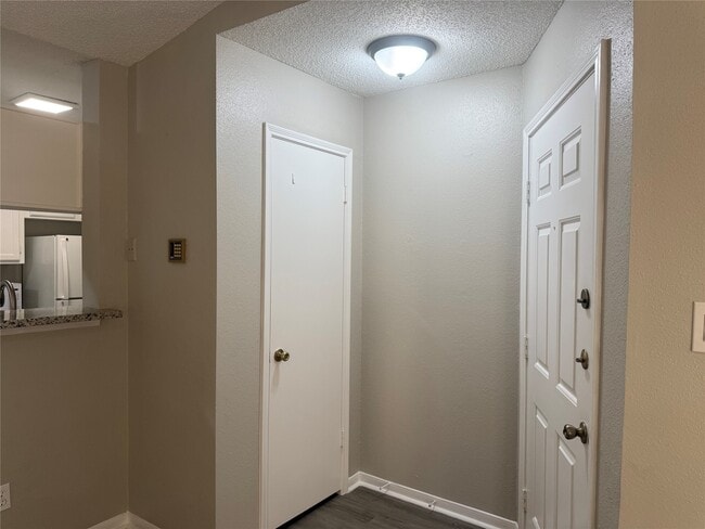 Building Photo - 2121 Hepburn St