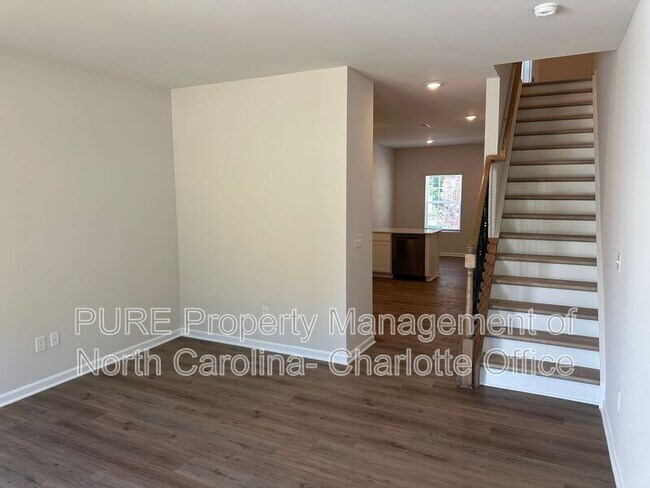 Building Photo - 1835 Autumn Mist Dr