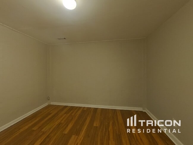 Building Photo - 100 Wyngate Dr