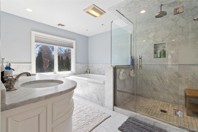 Building Photo - 20 Primrose St