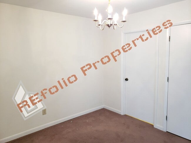 Building Photo - 143 Brookberry Cir