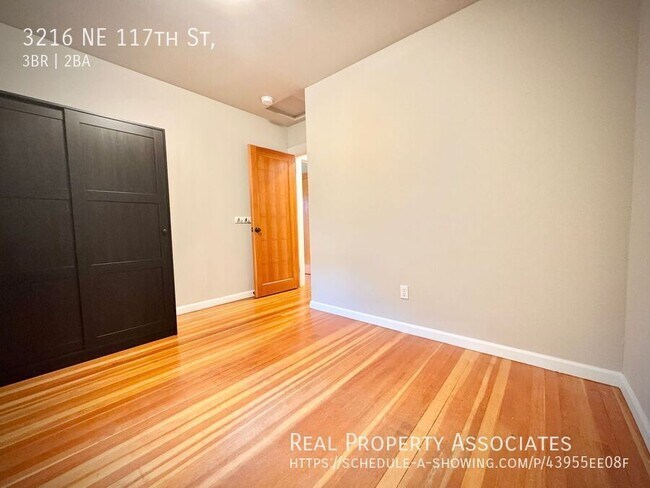 Building Photo - Beautiful Home on Thorton Creek