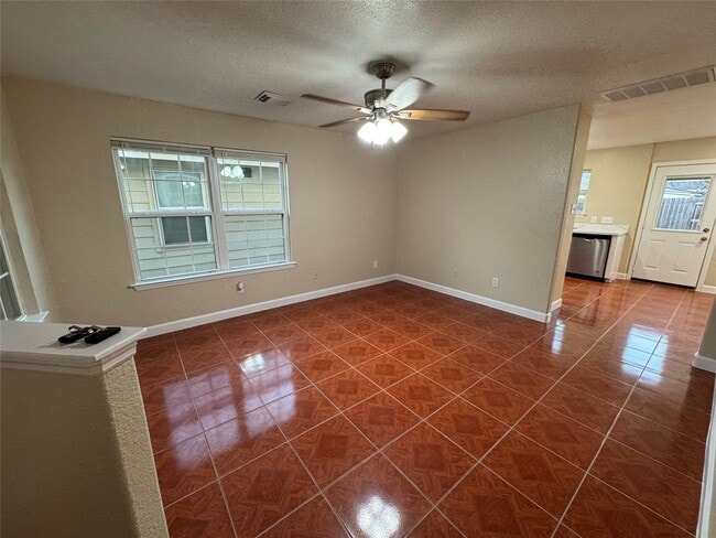 Building Photo - 13303 Ridgewood Knoll Ln
