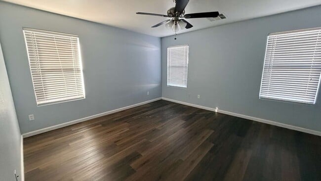 Building Photo - 36532 W Barcelona Ln