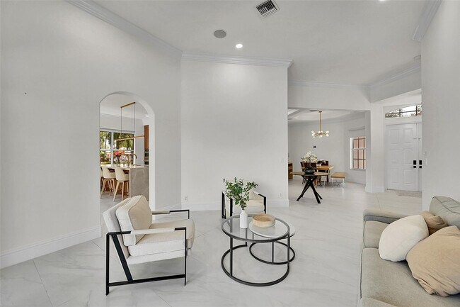 Building Photo - 11163 NW 69th Pl