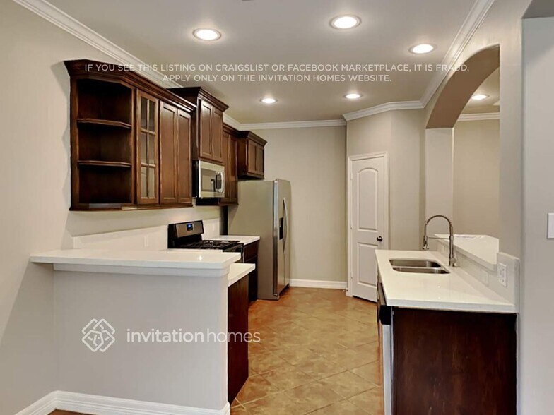 Building Photo - 23737 Briar Tree Dr