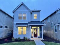 Building Photo - 7181 SE Benedict St