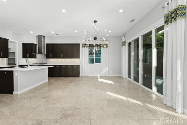 Building Photo - 814 Beacon