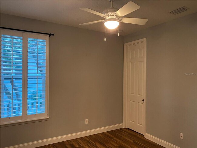 Building Photo - 25 Smiling Fish Ln