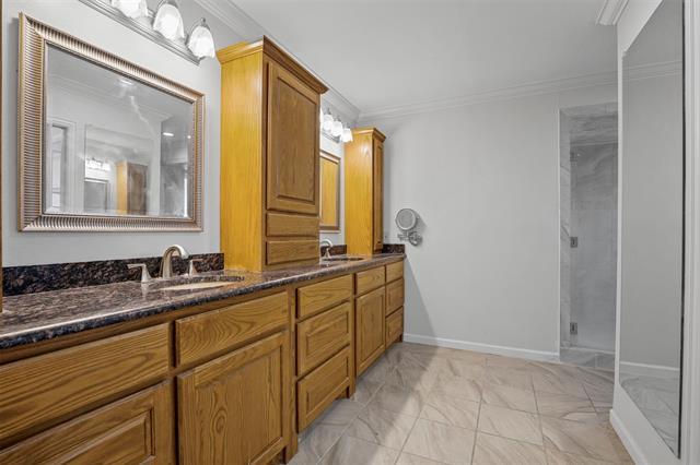 Building Photo - 3321 Heather Hill Dr