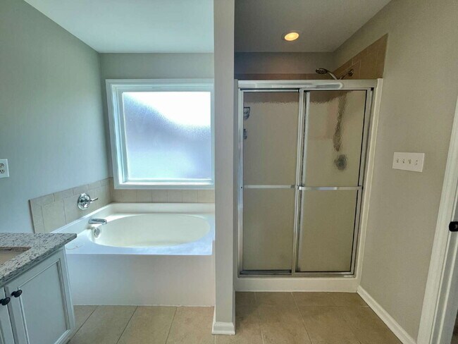 Building Photo - 3-Bed, 2 And A Half Bath Haven With Bonus ...