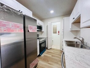 Building Photo - 11877 Sturbridge Ln