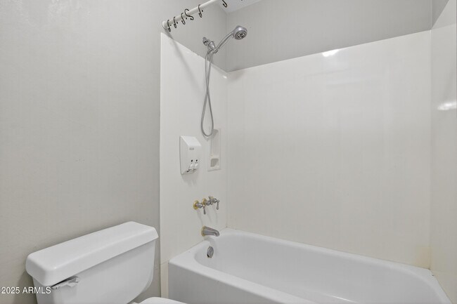 Building Photo - 4302 E Mossman Rd