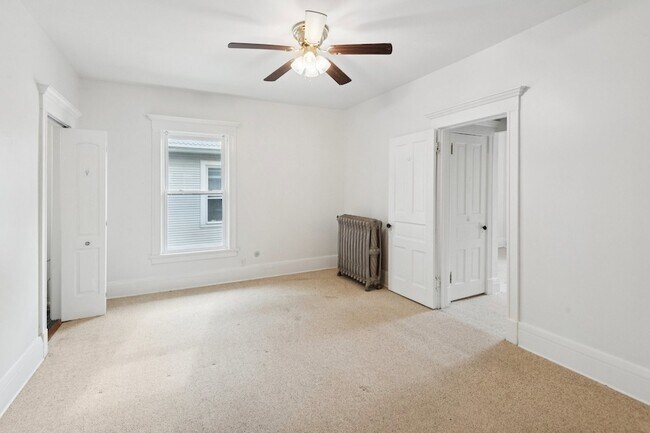 Building Photo - 807 Greenleaf St