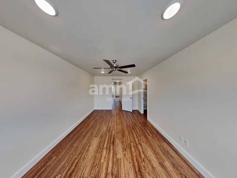 Building Photo - 2694 W 3340 S