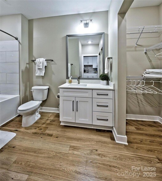 Building Photo - 8501 University Executive Park Dr