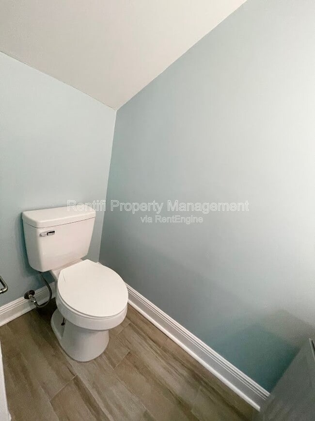 Building Photo - 17325 Whitewater Ct