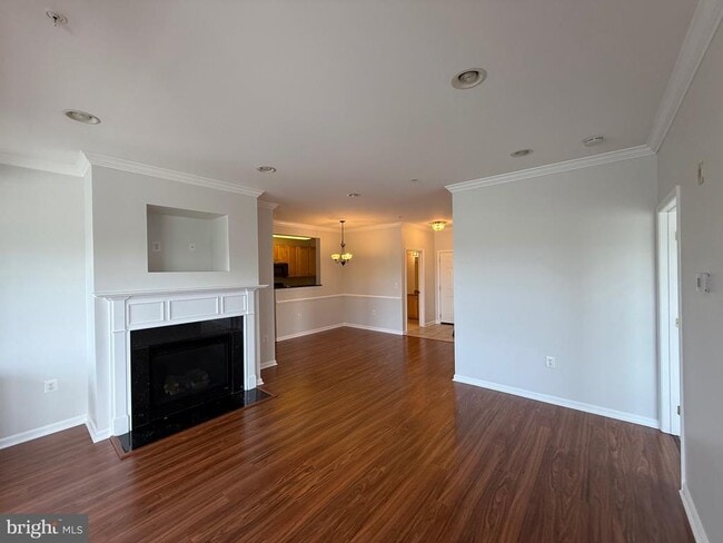 Building Photo - 13216 Fox Bow Dr
