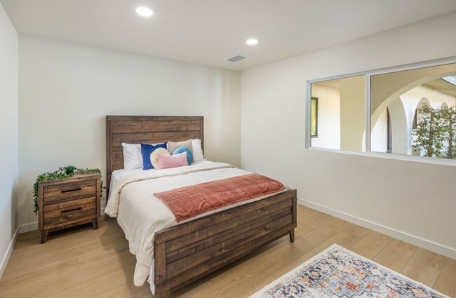 Building Photo - Charming Updated Home in Poway!