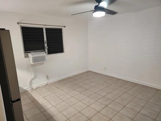 Building Photo - 5383 Manauwea St