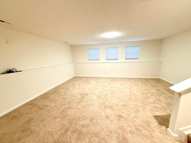 Building Photo - 1916 Pomodoro Dr