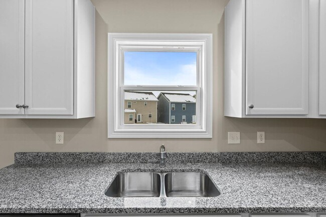 Building Photo - 112 Lambert Fld