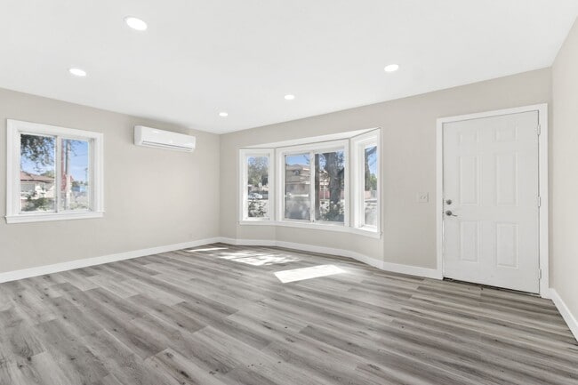 Building Photo - 2348 Revere Ave