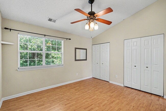 Building Photo - 3238 Summercroft Ln