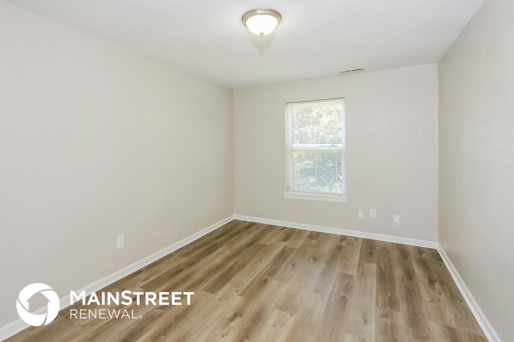 Building Photo - 11210 N Ditman Ave