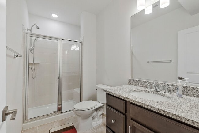 Building Photo - 22956 Aurora Vw Dr