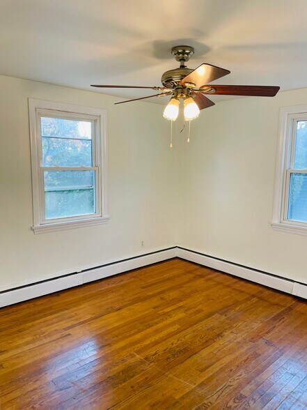 Building Photo - 29 Lannen St