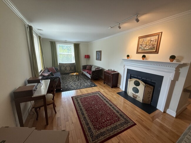 Building Photo - 1735 New Hampshire Ave NW