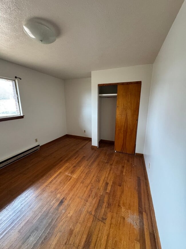 Building Photo - 2/1 outside city limits of Shelby, NC