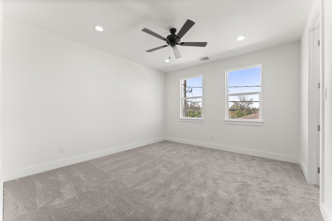 Building Photo - 6808 Ralston St